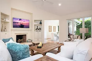 369 2nd Ave N, Naples, FL 34102 - Photo 4