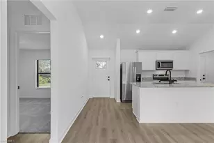 724 Goldrock Rd, Lehigh Acres, FL 33974 - Photo 4