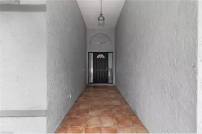 530 22nd Ave NW, Naples, FL 34120 - Photo 4