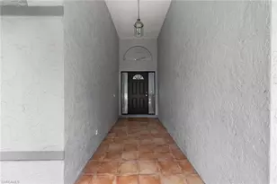 530 22nd Ave NW, Naples, FL 34120 - Photo 4