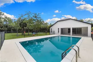 530 22nd Ave NW, Naples, FL 34120 - Photo 32