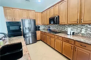 14265 Manchester Dr, Naples, FL 34114 - Photo 6