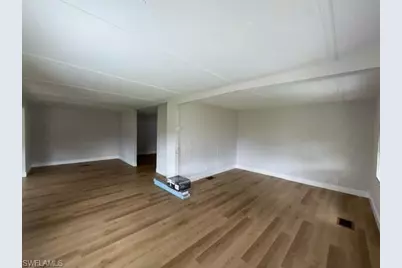 6 Saint Tropez Dr, Naples, FL 34112 - Photo 6