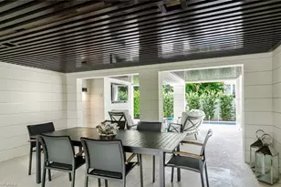 930 9th St S, Naples, FL 34102 - Photo 8