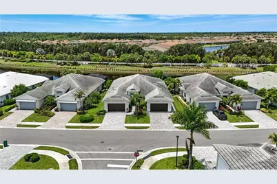 8951 Saint Lucia Dr, Naples, FL 34114 - Photo 4