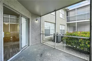 201-5 Santa Clara Dr, Naples, FL 34104 - Photo 22