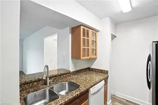 201-5 Santa Clara Dr, Naples, FL 34104 - Photo 12