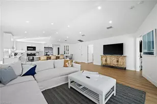 664 102nd Ave N, Naples, FL 34108 - Photo 18