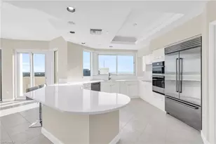 7117 Pelican Bay Blvd, Naples, FL 34108 - Photo 18