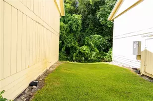 4627 Bayshore Dr, Naples, FL 34112 - Photo 18