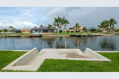 4012 SW 28th Pl, Cape Coral, FL 33914 - Photo 6