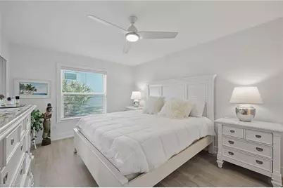 876 Gulf Pavilion Dr #105, Naples, FL 34108 - Photo 6