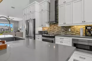 609 Crescent St, Marco Island, FL 34145 - Photo 22