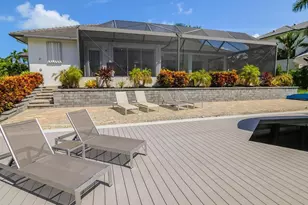 609 Crescent St, Marco Island, FL 34145 - Photo 44