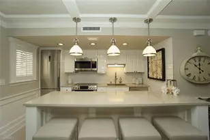 480 5th St S, Naples, FL 34102 - Photo 8