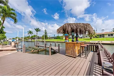 207 SE 31st St, Cape Coral, FL 33904 - Photo 8