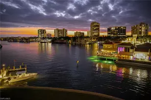 250 Park Shore Dr, Naples, FL 34103 - Photo 2