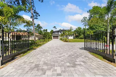 2227 21st St SW, Naples, FL 34117 - Photo 4