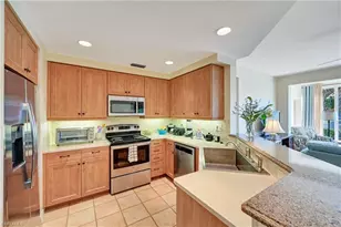 1051 Egrets Walk Cir, Naples, FL 34108 - Photo 6