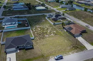 506 NW 1st Pl, Cape Coral, FL 33993 - Photo 1