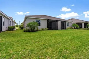 4264 Lemongrass Dr, Fort Myers, FL 33916 - Photo 10