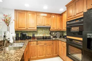 2728 Tiburon Blvd E, Naples, FL 34109 - Photo 6