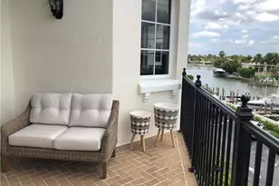 1400 Gulf Shore Blvd N, Naples, FL 34102 - Photo 24