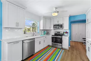 566 Boulder Dr, Sanibel, FL 33957 - Photo 10