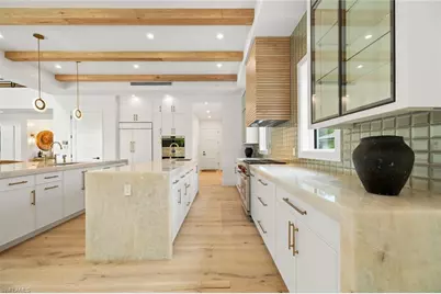 565 Whispering Pine Ln, Naples, FL 34103 - Photo 18