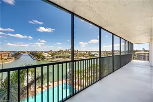 11030 Gulf Shore Dr, Naples, FL 34108 - Photo 10