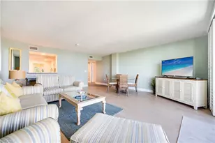 11030 Gulf Shore Dr, Naples, FL 34108 - Photo 14