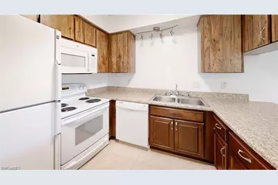 2303 NE 6th St #3, Cape Coral, FL 33909 - Photo 6