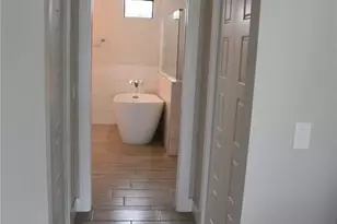 4666 Villa Capri Ln, Bonita Springs, FL 34134 - Photo 14