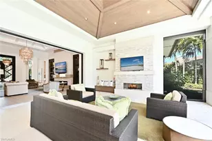 727 Buttonbush Ln, Naples, FL 34108 - Photo 46