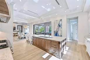 727 Buttonbush Ln, Naples, FL 34108 - Photo 16