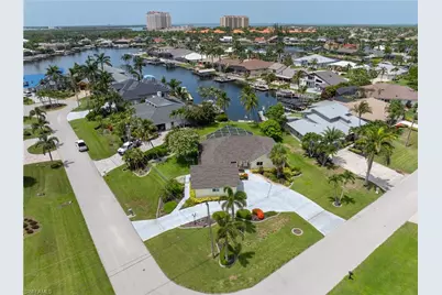 5514 SW 9th Ave, Cape Coral, FL 33914 - Photo 4