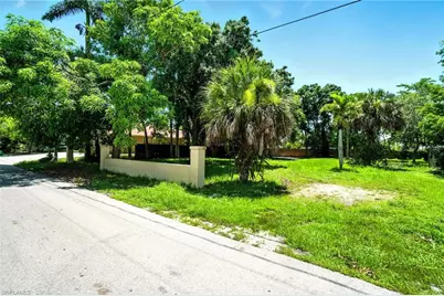 2960 Gordon St, Naples, FL 34112 - Photo 6
