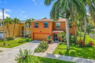 14991 Savannah Dr, Naples, FL 34119 - Photo 2