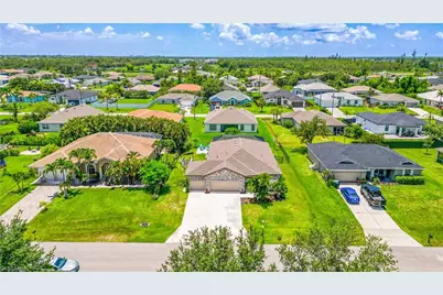 2714 SW 3rd Ln, Cape Coral, FL 33991 - Photo 2