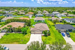 2714 SW 3rd Ln, Cape Coral, FL 33991 - Photo 2