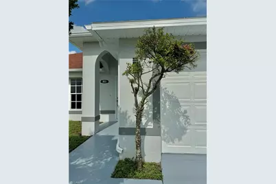 813 Naples Ave S, Lehigh Acres, FL 33974 - Photo 1