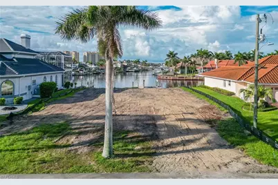 5620 SW 14th Pl, Cape Coral, FL 33914 - Photo 2