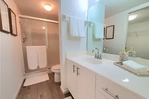 1051 Eastham Way, Naples, FL 34104 - Photo 14