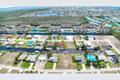 1874 Coral Point Dr, Cape Coral, FL 33990 - Photo 4