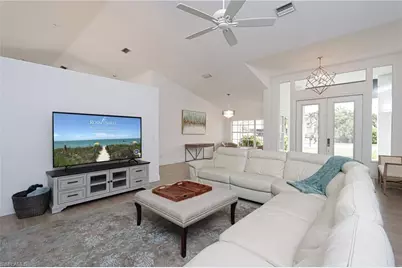 6653 Mill Run Cir, Naples, FL 34109 - Photo 10