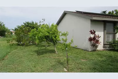 1409 NW 7th Pl, Cape Coral, FL 33993 - Photo 12