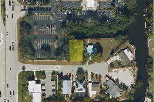 35 River Ct, Naples, FL 34110 - Photo 1