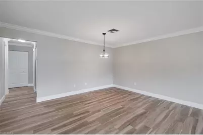 233 Yorkshire Ct, Naples, FL 34112 - Photo 10