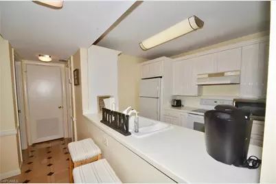 555 Park Shore Dr #B-309, Naples, FL 34103 - Photo 4