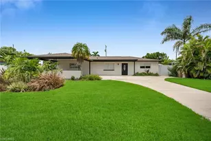 127 SE 43rd Ln, Cape Coral, FL 33904 - Photo 1